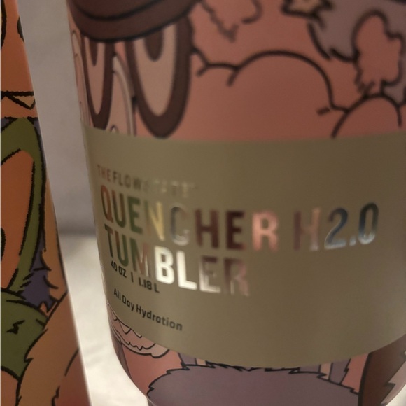 Stanley Quencher H2.0 Tumbler - Pink and Silver - Picture 3 of 4